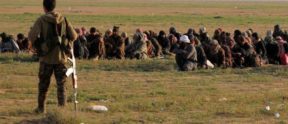 SOHR: 150 IŞİD’li Suriye Demokratik Güçleri’ne teslim oldu