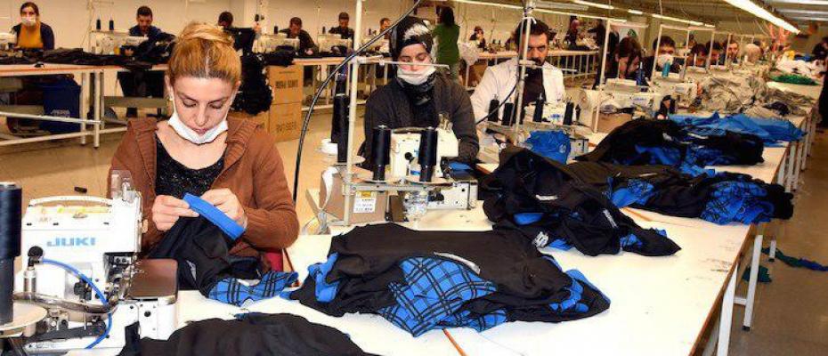 Türkiye’de 3 milyon 671 bin kadın işçi, sigortasız ve kaçak çalıştırılıyor