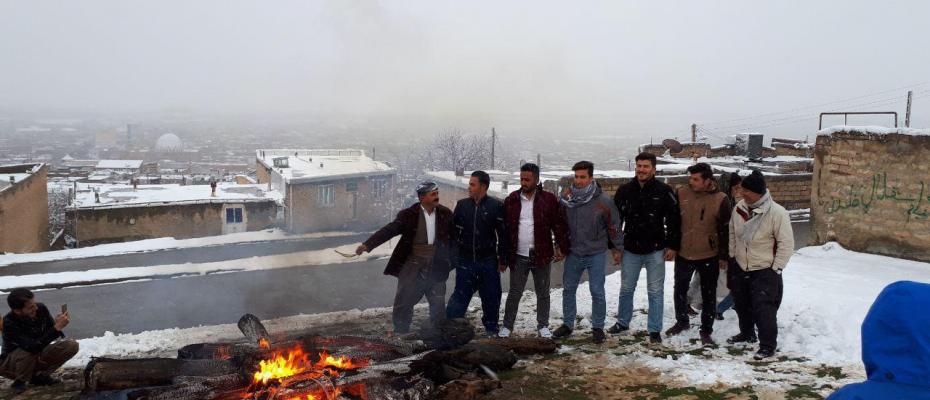 İran ve Doğu Kürdistan'da yasaklamalara rağmen halk Çarşema Sor’u kutladı 