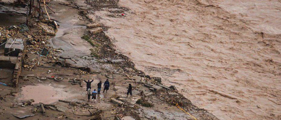 ضحايا فيضانات إيران