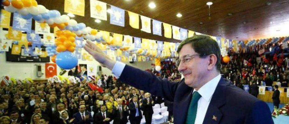 Kulisler: Davutoğlu 50 vekille yeni bir parti kuracak