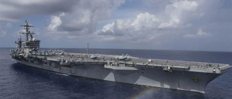 أسطول الحربي الأمريكي في المياه الخليج