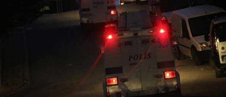 Diyarbakır’da polis baskınında 2 çocuk yaralandı