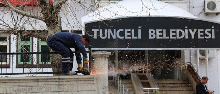 Tunceli Belediyesi’nin tabelası ‘Dersim’ olarak değişiyor