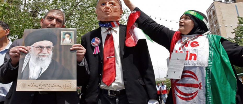 إيرانيون يتظاهرون ضد الولايات المتحدة