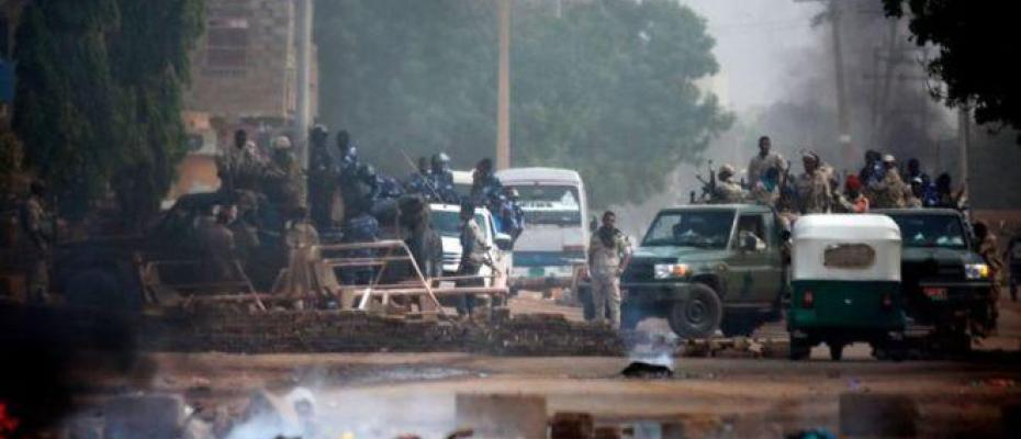 Sudan’da askerler göstericilere ateş açtı: 13 kişi öldü