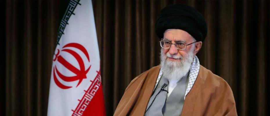 Iranian women’s right activists urged Ayatollah Khamenei to step down