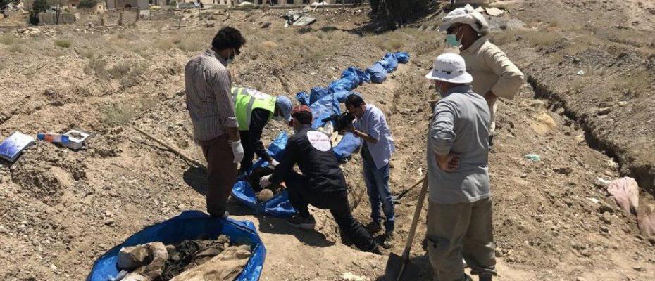 DAİŞ vahşeti: Rakka’daki toplu mezarlarda 5 bin ceset çıkarıldı
