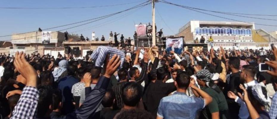 اعتراض و تظاهرات در خوزستان پس از مرگ «مشکوک به قتل» شاعر معترض اهوازی