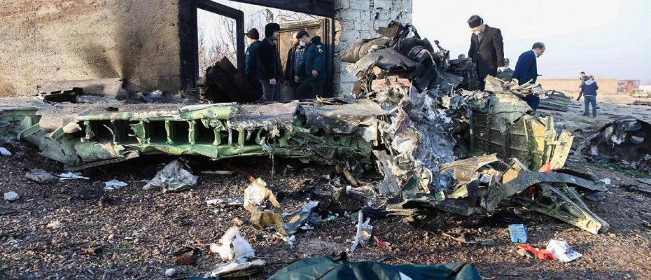 Dily Mail: Düşen Ukrayna yolcu uçağı İran rejimi füzeleriyle vurulmuş olabilir