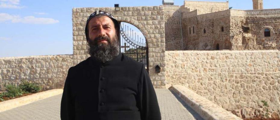 Türk devleti Mardin Mor Yakup Manastırı Rahibi Sefer Bileçen’i tutukladı