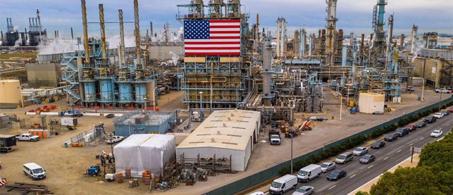 واشنطن تطالب أوبك والمتجين من خارجها بخفض قياسي لامدادات النفط بينما ترفض هي التخفيض