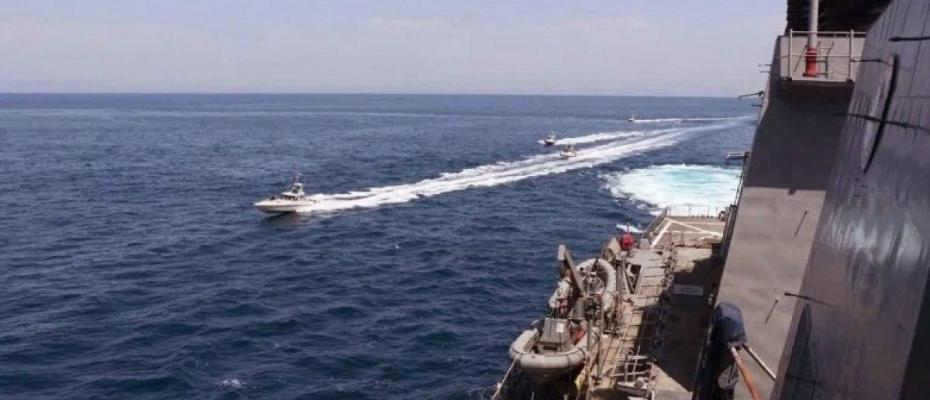 İran rejimi Körfez’deki ABD savaş gemilerini taciz etti