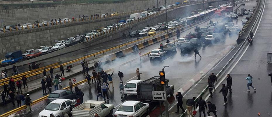 مظاهرات نوفمبر الماضي في طهران