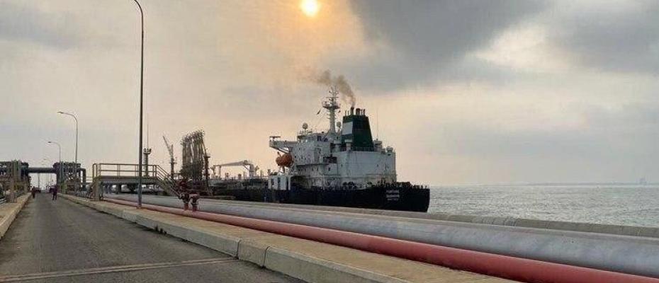 US sanctions Iranian ship captains for delivering oil to Venezuela