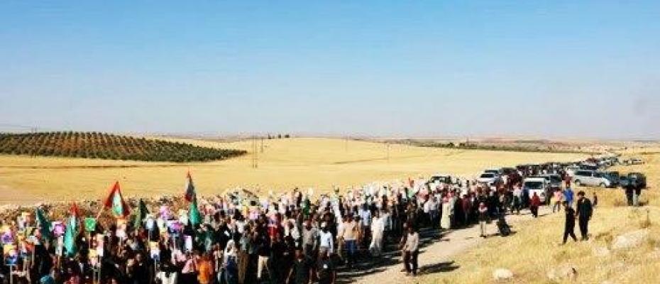 Kobani halkı, Türk devletinin saldırısı nedeniyle Rus üstüne yürüdü