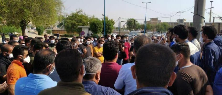 İran rejim güçleri haksızlıkları protesto eden Haft Tepe işçilerine saldırdı