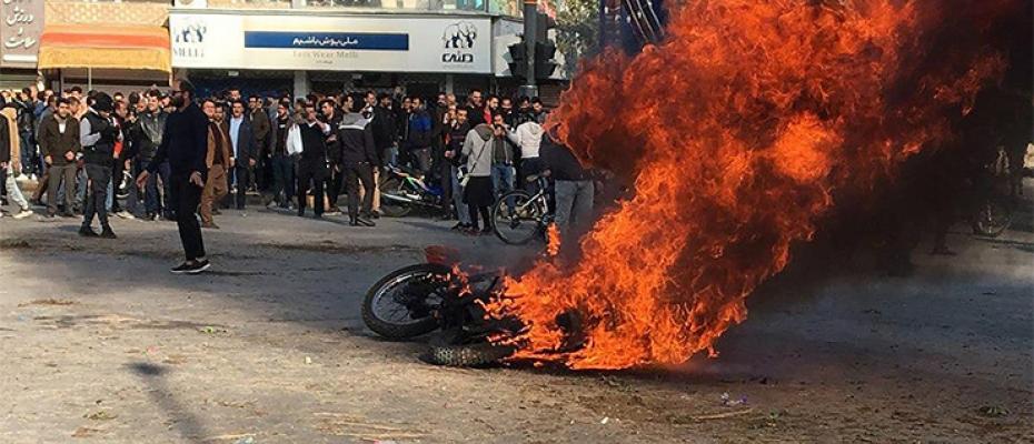 مظاهرات نوفمبر الماضية في إيران