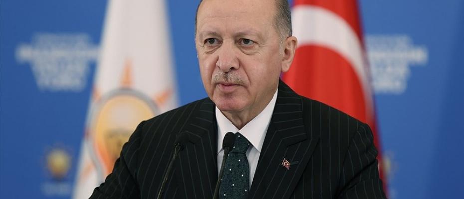 Erdoğan: Kandil'e para gönderenlere bugün de yarın da kayyım atamaya devam edeceğiz