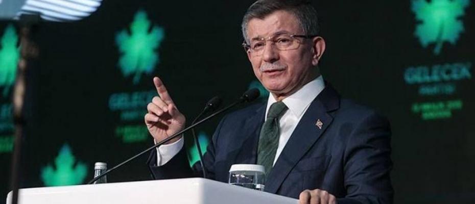 Davutoğlu: Erdoğan, Türkiye’yi AB’den uzaklaştırıyor