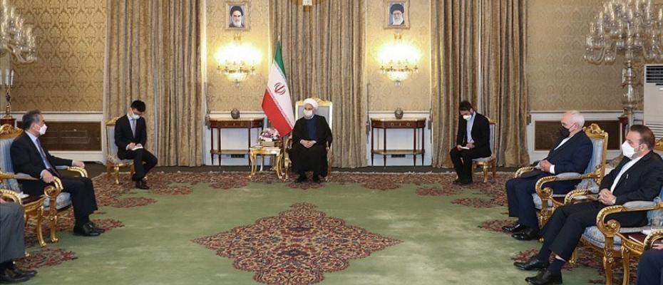 Tahran ve Pekin arasında 25 yıllık anlaşma imzalandı