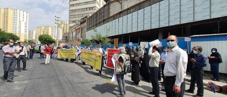 Nationwide Iran's oil sector strike continues