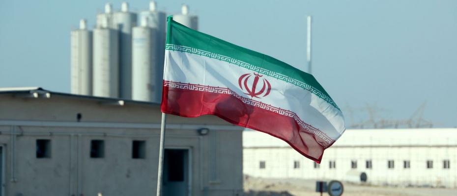 Expert: Iran enriches uranium while West watching