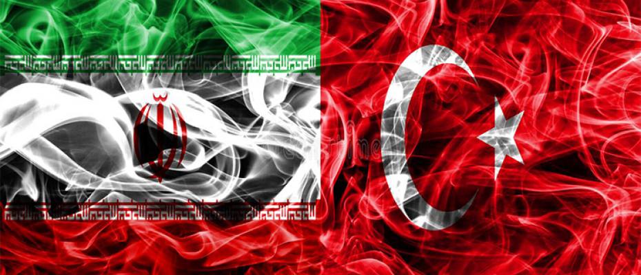 العلم التركي والإيراني