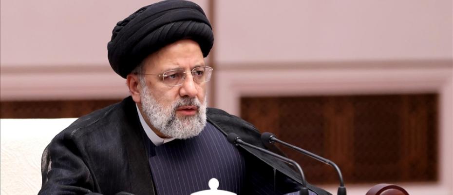  Hundreds of Iranian schoolgirls targeted with poisoning