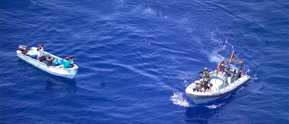 القبض على قراصنة في مياه الصومالية