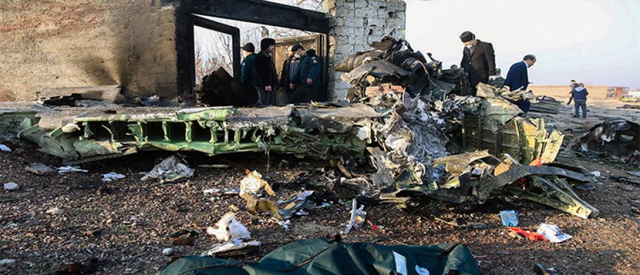 أجزاء من تحطم الطائرة الاوكرانية
