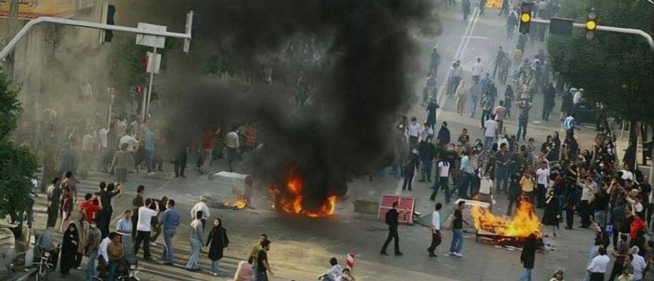رێکخراوێکی مافی مرۆڤ: لە خۆپێشاندانەکانی ئێراندا زیاتر لە 3400 کەس کوژراون