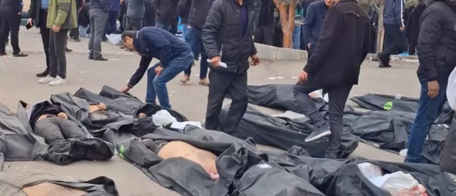 شواهد و روایت‌های مستقیم چندین خانواده از شهرهای تهران، اراک و اصفهان نشان می‌دهد که برخی از معترضان بازداشت‌شده و مجروح، در حالی که هنوز زنده بوده‌اند، به خاک سپرده شده‌اند.