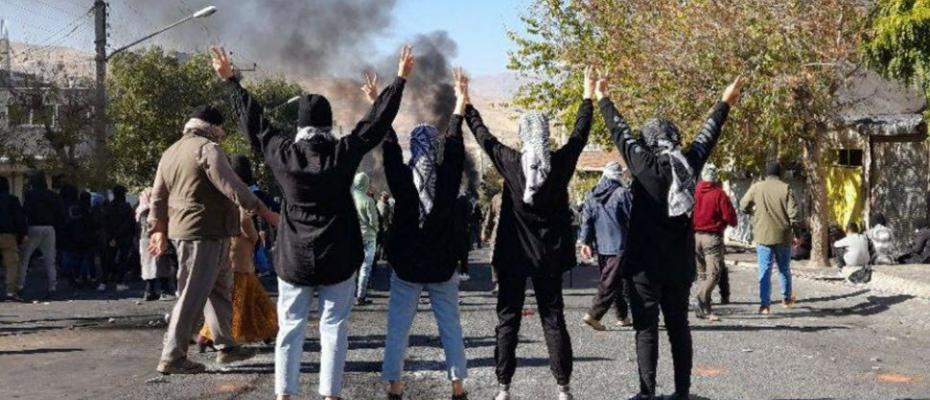 یک کارشناس اسرائیلی در مسائل ایران در گفت‌وگو با خبرگزاری فرانسه گفته است که علیرغم اعتراضات مردمی گسترده اخیر، فعلا بعید به نظر می‌رسد که قدرت در ایران تغییر کند.