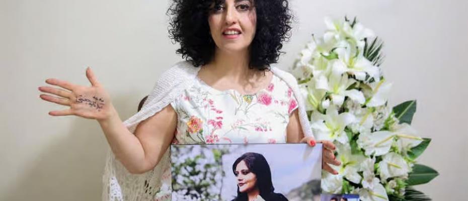 نرگس محمدی به چندین هفت سال و نیم زندان محکوم شد