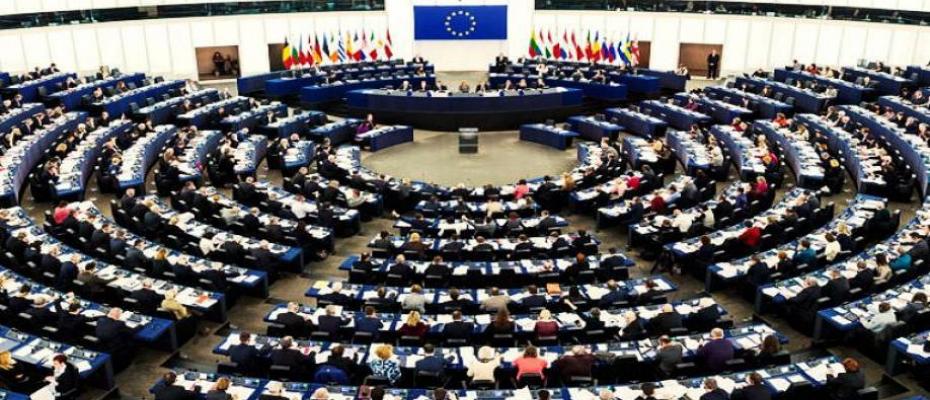یەکێتیی ئەوروپا ٦ کەسی ئێرانی بەھۆی پێشێلكردنی مافەكانی مرۆڤ سزا دا